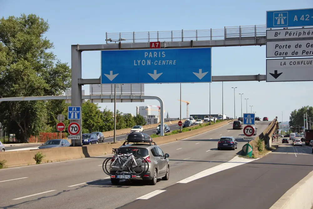Révolution routière à Lyon : autoroute A7 en mode covoiturage