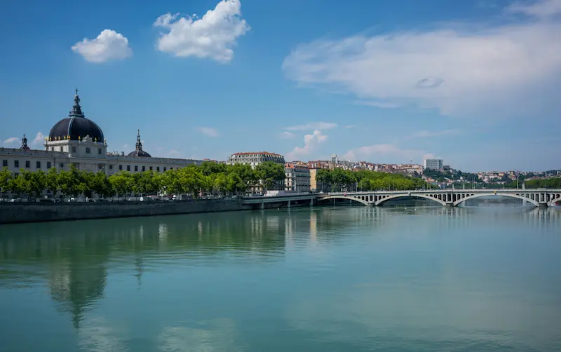Lyon redoute les crues du Rhône après la tempête Ciaran